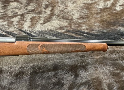 NEW WINCHESTER MODEL 70 FEATHERWEIGHT 25-06 REMINGTON 22