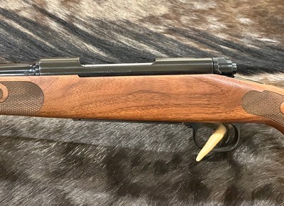 NEW WINCHESTER MODEL 70 FEATHERWEIGHT 25-06 REMINGTON 22