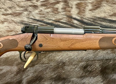 NEW WINCHESTER MODEL 70 FEATHERWEIGHT 25-06 REMINGTON 22