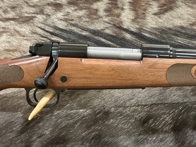 NEW WINCHESTER MODEL 70 FEATHERWEIGHT 25-06 REMINGTON 22