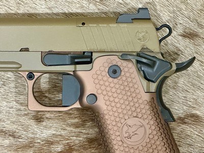 NEW NIGHTHAWK CUSTOM TRS (Tactical Ready Series) COMMANDER DOUBLE STACK 4.25