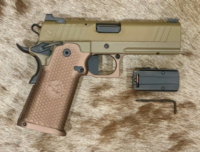 NEW NIGHTHAWK CUSTOM TRS (Tactical Ready Series) COMMANDER DOUBLE STACK 4.25
