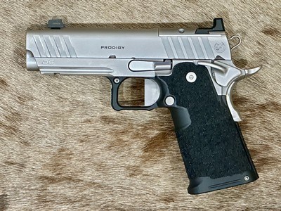 NEW NIGHTHAWK CUSTOM SHOP SPRINGFIELD 4.25