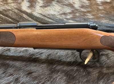 NEW WINCHESTER MODEL 70 FEATHERWEIGHT 22-250 REMINGTON 22