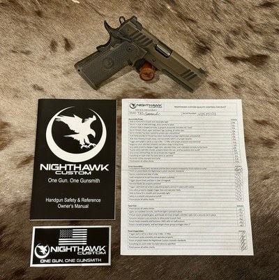 NEW NIGHTHAWK CUSTOM TRS COMMANDER DOUBLE STACK 4.25