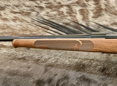 NEW WINCHESTER MODEL 70 FEATHERWEIGHT 25-06 REMINGTON 22