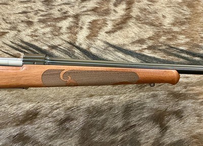 NEW WINCHESTER MODEL 70 FEATHERWEIGHT 25-06 REMINGTON 22