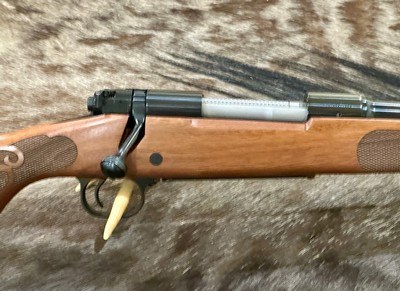 NEW WINCHESTER MODEL 70 FEATHERWEIGHT 25-06 REMINGTON 22