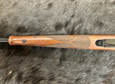 NEW WINCHESTER MODEL 70 FEATHERWEIGHT 25-06 REMINGTON 22