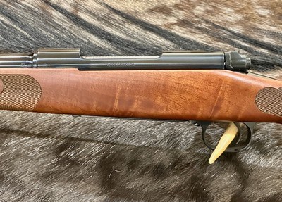 NEW WINCHESTER MODEL 70 FEATHERWEIGHT 25-06 REMINGTON 22