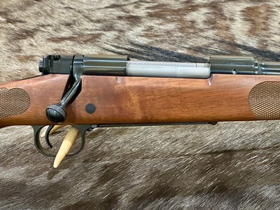 NEW WINCHESTER MODEL 70 FEATHERWEIGHT 25-06 REMINGTON 22