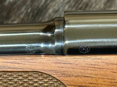 NEW WINCHESTER MODEL 70 FEATHERWEIGHT 25-06 REMINGTON 22