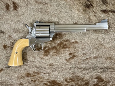 NEW FREEDOM ARMS MODEL 83 PREMIER GRADE 500 WYOMING EXPRESS 7.5