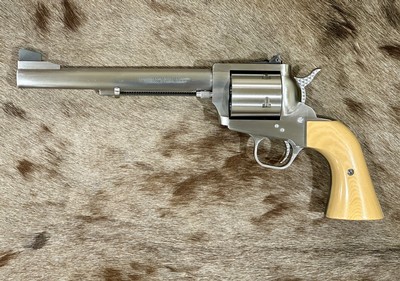 NEW FREEDOM ARMS MODEL 83 PREMIER GRADE 500 WYOMING EXPRESS 7.5