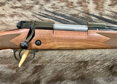 NEW WINCHESTER MODEL 70 SUPER GRADE 270 WIN 24
