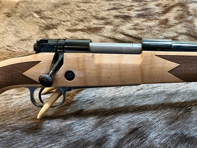 NEW WINCHESTER MODEL 70 SUPER GRADE MAPLE 308 WIN 22