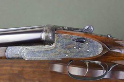 P. Arrizabalaga Diana Grade 12 Gauge Self-Opening Sidelock Ejector with Extensive Engraving and Case Coloring – Colombaire Pigeon and Driven Game Gun - Image 2 of 13