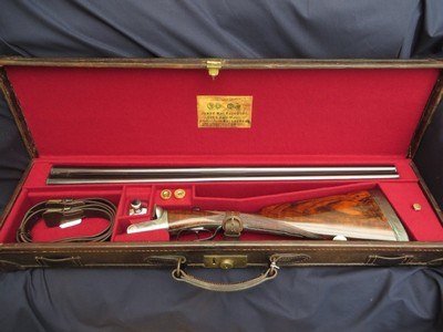 James MacNaughton & Sons 12 Bore Edinburgh Round Action Ejector – Great Engraving and Highly Figured French Walnut - Image 5 of 14