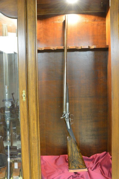 Boss & Co. 12 Bore Back Action Hammergun with 30” Nitro Damascus 2-3/4” Barrels and Sidelever Opening - Image 9 of 15