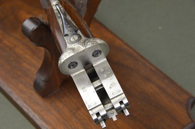 Excellent Condition 12 Gauge AyA No. 2 Round Body with 29” Barrels and Highly Figured European Walnut - Image 5 of 14