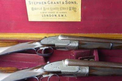 PAIR – Stephen Grant & Son 12 Bore Sidelock Ejectors with 30” Very Highly Figured Nitro Damascus Barrels and Highly Figured French Walnut - Image 8 of 12