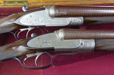 PAIR – Stephen Grant & Son 12 Bore Sidelock Ejectors with 30” Very Highly Figured Nitro Damascus Barrels and Highly Figured French Walnut - Image 2 of 12