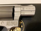 Smith & Wesson 331 AirLite 32 H&R Mag - 8 of 10