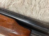 Remington 870 16 gauge pump action shotgun 16 ga 28" MOD choke Very good condition shotgun
priced to sell fast, fully functional shotgun no issu - 13 of 14