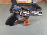 Ruger Redhawk 44 magnum - 3 of 5
