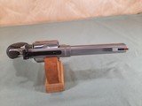 Smith and Wesson Model 629 Classic 44 Magnum - 5 of 6