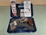 Smith & Wesson Model 629-6 44 Magnum - 1 of 6