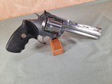 Colt Anaconda 44 Magnum - 2 of 4