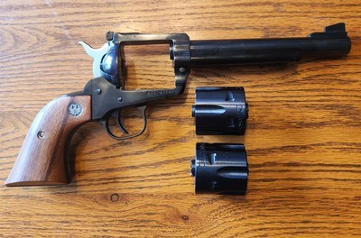 Ruger Blackhawk Convertible 10mm-38-40 Win - Image 1 of 3
