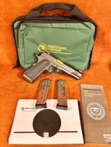 MUST SEE !! NIGHTHAWK PRESIDENT 9MM ! - 1 of 5