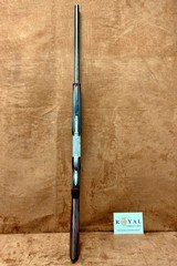 Browning B25 B2 12ga. 28" Spectacular engraving and gorgeous stock - 2 of 12