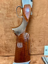 Browning 725 trap 12ga. 32" Gorgeous wood and full of extras! - 8 of 12
