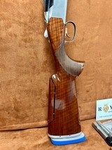 Browning 725 trap 12ga. 32" Gorgeous wood and full of extras! - 7 of 12