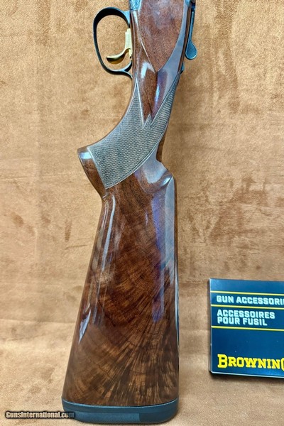 Browning Citori Grade 6 12GA 32