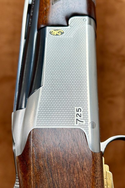 Browning 725 Sporting 12GA 32" (TRADES ALWAYS WELCOME!)