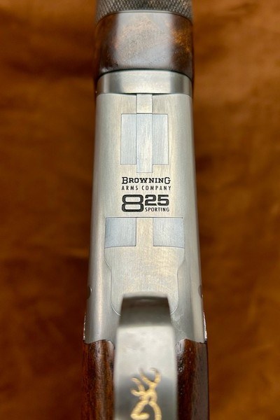 Browning Citori 825 Sporting Adjustable 12GA 32" | 26030054 - Image 2 of 15