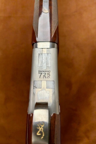 Browning 725 Trap 12GA 32" O/U Left Handed | 26060042 - Image 2 of 13