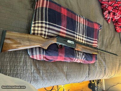Outstanding Browning B-80 12 Gauge Magnum with Std Invector Choke Tubes