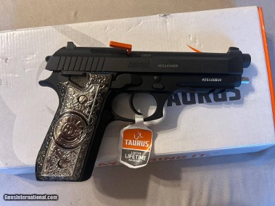 Taurus PT 92 AF Semi Auto 9MM 17 Round Pistol Tek_Tactical Nickel Grips - NIB