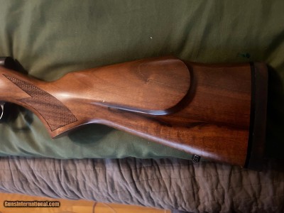 Earlier Weatherby Vanguard 22-250 Rem 24" Barrel - Excellent Condition