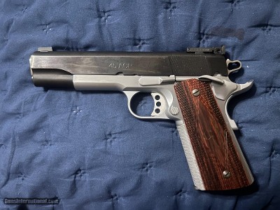 Les Baer Custom 1911 Boss .45acp - Mint