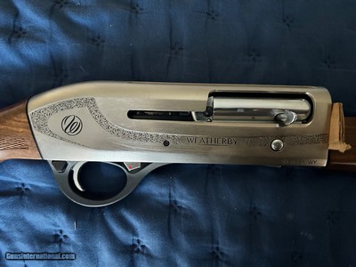 Weatherby 18i Deluxe GR2 Semi Auto 20 Gauge Shotgun 28" vented Rib Barrel - NIB