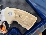New Colt Kodiak 44 Mag Ported Barrel Custom Bonded Ivory Grips - 2 of 9