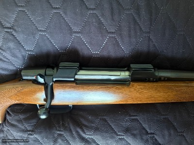 CZ 550 American Bolt Rifle 22-250 Cal 24" Threaded Barrel - Excellent Condition - Image 10 of 15