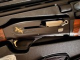 Browning MAXUS Black Gold Semi Auto 12 Gauge 30" Vented Barrel - LNIB