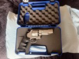 Smith & Wesson 627-5 Pro Series 357 Mag Revolver - Pristine - 2 of 7